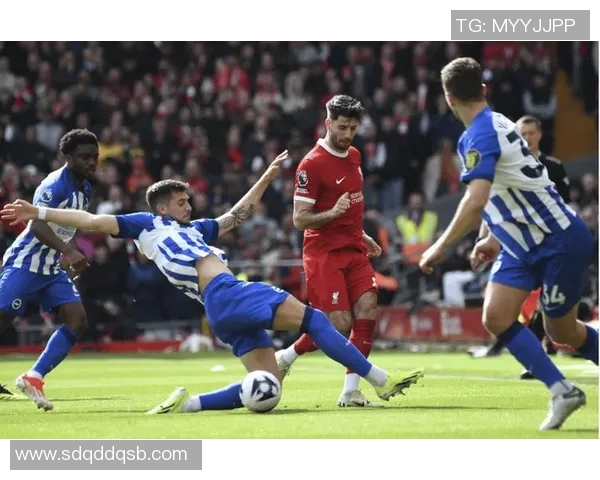 德乙联赛上演汉堡之夜,球队惨胜对手实现连胜 德乙联赛上演汉堡之夜,球队惨胜对手实现连胜