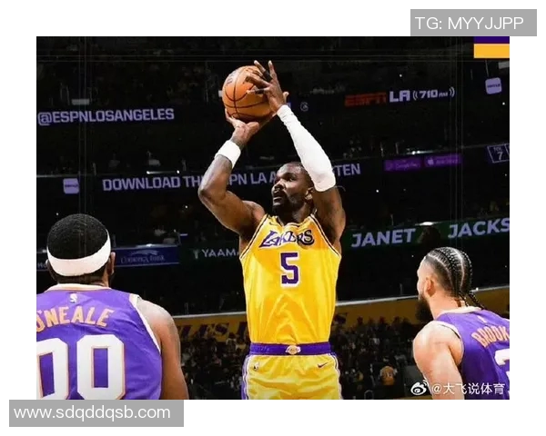 湖人战胜太阳取得季后赛首胜:全力以赴的胜利之旅 湖人战胜太阳取得季后赛首胜:全力以赴的胜利之旅